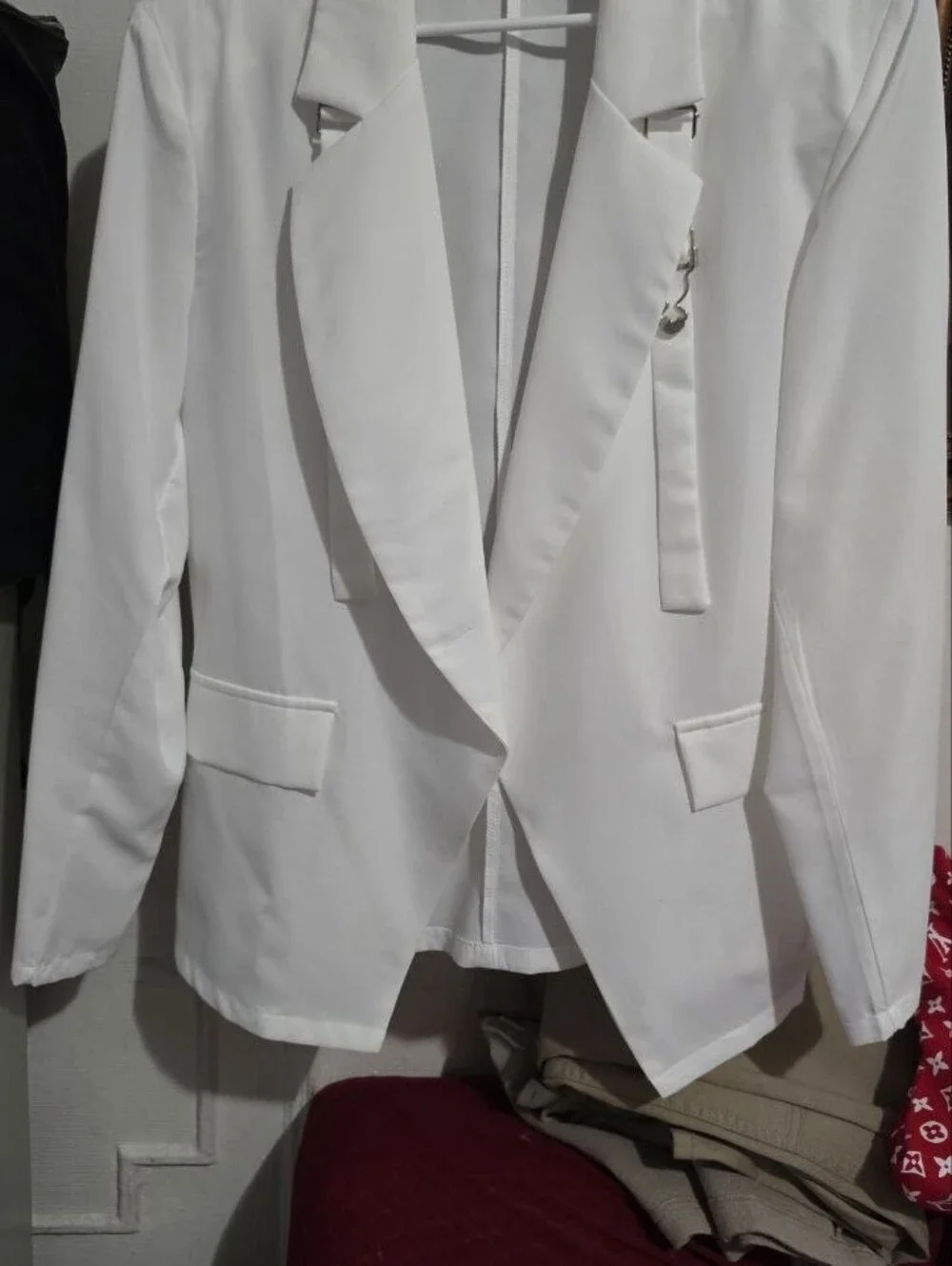 N/A stylish white